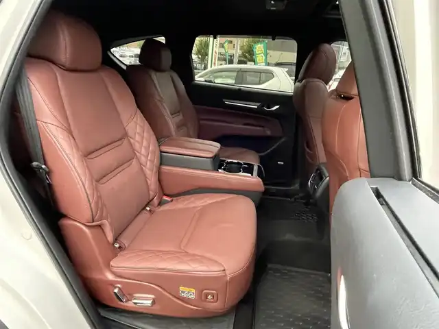 マツダ ＣＸ－８ XD エクスクルーシブモード 埼玉県 2021(令3)年 3.9万km プラチナクォーツメタリック サンルーフ/茶革シート/シートヒーター＆エアシート/パワーシート/BOSEサウンド/純正ナビTV/360度カメラ/前後ドラレコ/パワーバックドア/クリアランスソナー/純正１９インチアルミ/LEDヘッドライト/ヘッドアップディスプレイ/プッシュスタート/スマートキー/レーダークルーズコントロール/保証書付整備手帳/取扱説明書