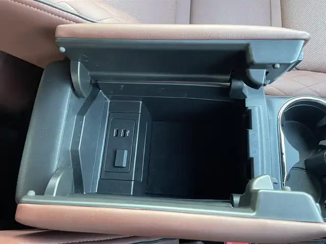 マツダ ＣＸ－８ XD エクスクルーシブモード 埼玉県 2021(令3)年 3.9万km プラチナクォーツメタリック サンルーフ/茶革シート/シートヒーター＆エアシート/パワーシート/BOSEサウンド/純正ナビTV/360度カメラ/前後ドラレコ/パワーバックドア/クリアランスソナー/純正１９インチアルミ/LEDヘッドライト/ヘッドアップディスプレイ/プッシュスタート/スマートキー/レーダークルーズコントロール/保証書付整備手帳/取扱説明書