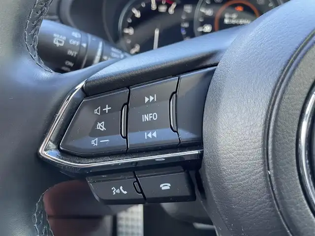 マツダ ＣＸ－８ XD エクスクルーシブモード 埼玉県 2021(令3)年 3.9万km プラチナクォーツメタリック サンルーフ/茶革シート/シートヒーター＆エアシート/パワーシート/BOSEサウンド/純正ナビTV/360度カメラ/前後ドラレコ/パワーバックドア/クリアランスソナー/純正１９インチアルミ/LEDヘッドライト/ヘッドアップディスプレイ/プッシュスタート/スマートキー/レーダークルーズコントロール/保証書付整備手帳/取扱説明書