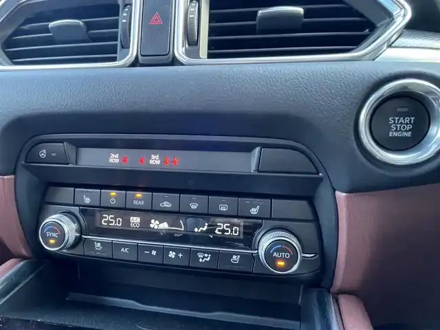 マツダ ＣＸ－８ XD エクスクルーシブモード 埼玉県 2021(令3)年 3.9万km プラチナクォーツメタリック サンルーフ/茶革シート/シートヒーター＆エアシート/パワーシート/BOSEサウンド/純正ナビTV/360度カメラ/前後ドラレコ/パワーバックドア/クリアランスソナー/純正１９インチアルミ/LEDヘッドライト/ヘッドアップディスプレイ/プッシュスタート/スマートキー/レーダークルーズコントロール/保証書付整備手帳/取扱説明書