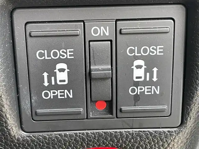 ホンダ Ｎ ＢＯＸ カスタム G L ターボ ホンダセンシング 道央・札幌 2019(令1)年 4.2万km プラチナホワイトパール ・４WD/・ホンダセンシング/・純正ナビ/　CD＆DVD＆BT＆TV/・バックカメラ/・両側パワースライドドア/・ハーフレザーシート/・純正エンジンスターター/・レーダークルーズコントロール/・コーナーセンサー/・レーンキープアシスト/・オートライト/・オートエアコン/・ミラーヒーター/・シートヒーター/・ターボ/・前後ドライブレコーダー/・純正AW＆冬タイヤ積込/・プッシュスタート/・スマートキー/・電動格納ミラー/・社外レーダー/・純正フロアマット/・ドアバイザー/・ウィンカーミラー/・フォグライト/・スペアキー