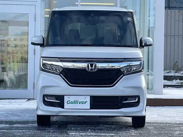 ホンダ Ｎ ＢＯＸ カスタム G L ターボ ホンダセンシング 道央・札幌 2019(令1)年 4.2万km プラチナホワイトパール ・４WD/・ホンダセンシング/・純正ナビ/　CD＆DVD＆BT＆TV/・バックカメラ/・両側パワースライドドア/・ハーフレザーシート/・純正エンジンスターター/・レーダークルーズコントロール/・コーナーセンサー/・レーンキープアシスト/・オートライト/・オートエアコン/・ミラーヒーター/・シートヒーター/・ターボ/・前後ドライブレコーダー/・純正AW＆冬タイヤ積込/・プッシュスタート/・スマートキー/・電動格納ミラー/・社外レーダー/・純正フロアマット/・ドアバイザー/・ウィンカーミラー/・フォグライト/・スペアキー