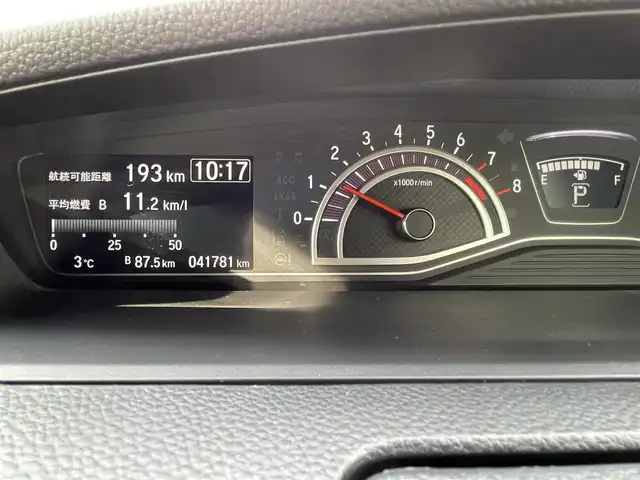 ホンダ Ｎ ＢＯＸ カスタム G L ターボ ホンダセンシング 道央・札幌 2019(令1)年 4.2万km プラチナホワイトパール ・４WD/・ホンダセンシング/・純正ナビ/　CD＆DVD＆BT＆TV/・バックカメラ/・両側パワースライドドア/・ハーフレザーシート/・純正エンジンスターター/・レーダークルーズコントロール/・コーナーセンサー/・レーンキープアシスト/・オートライト/・オートエアコン/・ミラーヒーター/・シートヒーター/・ターボ/・前後ドライブレコーダー/・純正AW＆冬タイヤ積込/・プッシュスタート/・スマートキー/・電動格納ミラー/・社外レーダー/・純正フロアマット/・ドアバイザー/・ウィンカーミラー/・フォグライト/・スペアキー