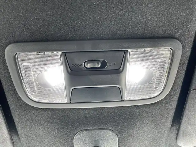 ホンダ Ｎ ＢＯＸ カスタム G L ターボ ホンダセンシング 道央・札幌 2019(令1)年 4.2万km プラチナホワイトパール ・４WD/・ホンダセンシング/・純正ナビ/　CD＆DVD＆BT＆TV/・バックカメラ/・両側パワースライドドア/・ハーフレザーシート/・純正エンジンスターター/・レーダークルーズコントロール/・コーナーセンサー/・レーンキープアシスト/・オートライト/・オートエアコン/・ミラーヒーター/・シートヒーター/・ターボ/・前後ドライブレコーダー/・純正AW＆冬タイヤ積込/・プッシュスタート/・スマートキー/・電動格納ミラー/・社外レーダー/・純正フロアマット/・ドアバイザー/・ウィンカーミラー/・フォグライト/・スペアキー