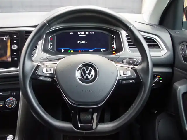 フォルクスワーゲン Ｔ－ロック 埼玉県 2021(令3)年 3.1万km 赤 アダプティブクルーズコントロール/デザインパッケージ/CarPlay/Bluetooth/デジタルメーター/パークセンサー/ブラインドスポットモニター/バックカメラ/Discover Pro/ETC/シートHI/LEDヘッドライト