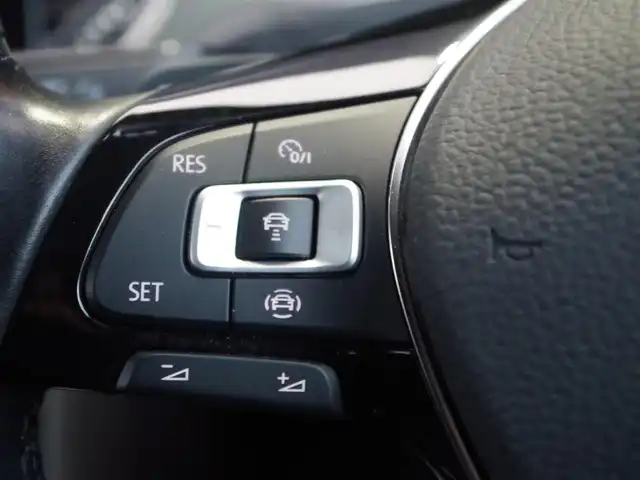 フォルクスワーゲン Ｔ－ロック 埼玉県 2021(令3)年 3.1万km 赤 アダプティブクルーズコントロール/デザインパッケージ/CarPlay/Bluetooth/デジタルメーター/パークセンサー/ブラインドスポットモニター/バックカメラ/Discover Pro/ETC/シートHI/LEDヘッドライト