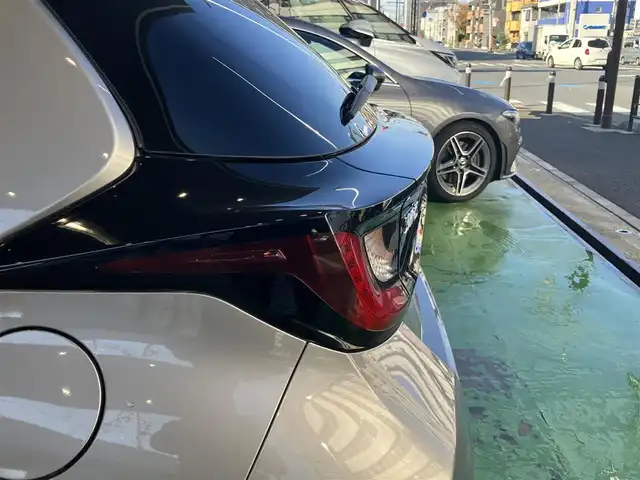 トヨタ ヤリス ハイブリッド X 神奈川県 2022(令4)年 1.8万km アバンギャルドブロンズメタリック ワンオーナー/新車時保証書/取扱説明書/純正ナビ/BT/Miracast/USB/バックカメラ/ETC/トヨタセーフティセンス/レーンキープアシスト/レーダークルーズコントロール/前後クリアランスソナー/前後ドライブレコーダー/オートハイビーム/フロアマット/ドアバイザー/スペアスマートキー