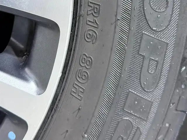 日産 セレナ ハイウェイスター Sハイブリッド 大阪府 2014(平26)年 4.7万km ダイヤモンドブラック 純正8incナビV バックカメラ フリップダウンモニター 両側パワースライドドア クルーズコントロール 衝突軽減ブレーキ レーンアシスト スマートキー プッシュスタート オートライト LEDヘッドライト ワンオーナー