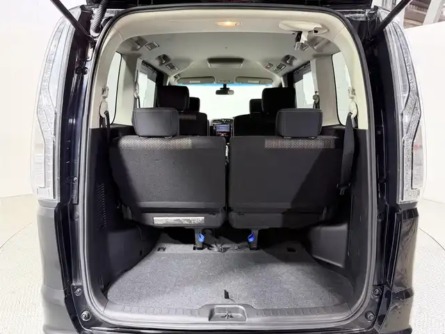 日産 セレナ ハイウェイスター Sハイブリッド 大阪府 2014(平26)年 4.7万km ダイヤモンドブラック 純正8incナビV バックカメラ フリップダウンモニター 両側パワースライドドア クルーズコントロール 衝突軽減ブレーキ レーンアシスト スマートキー プッシュスタート オートライト LEDヘッドライト ワンオーナー