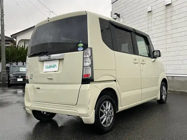 ホンダ Ｎ ＢＯＸ G Lパッケージ 山形県 2013(平25)年 2.5万km ヒダマリアイボリーパール 4WD/スタッドレスタイヤ車載/FM/AM/AUX接続/アイドリングストップ/ABS/横滑り防止装置/パワースライドドア/パワステ/パワーウィンドウ/エンジンスタートボタン/ハロゲンヘッドライト/純正フロアマット/純正ドアバイザー