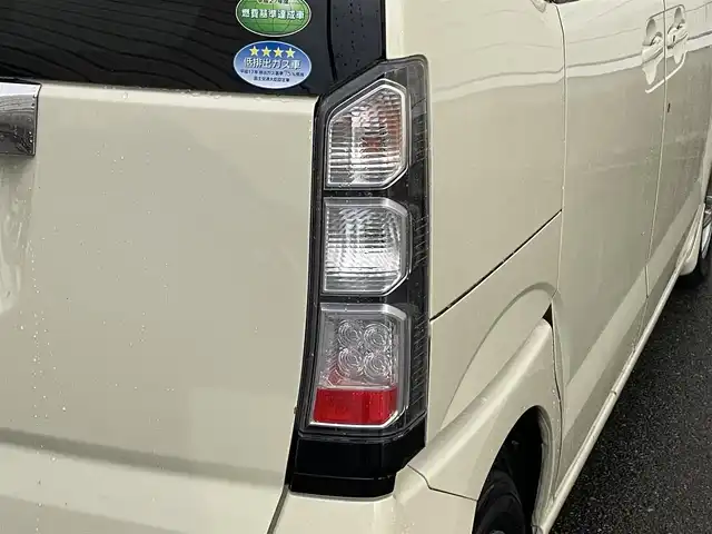 ホンダ Ｎ ＢＯＸ G Lパッケージ 山形県 2013(平25)年 2.5万km ヒダマリアイボリーパール 4WD/スタッドレスタイヤ車載/FM/AM/AUX接続/アイドリングストップ/ABS/横滑り防止装置/パワースライドドア/パワステ/パワーウィンドウ/エンジンスタートボタン/ハロゲンヘッドライト/純正フロアマット/純正ドアバイザー