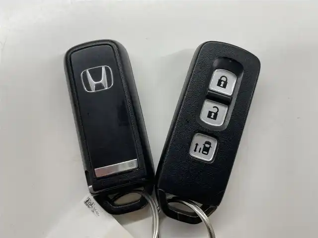 ホンダ Ｎ ＢＯＸ G Lパッケージ 山形県 2013(平25)年 2.5万km ヒダマリアイボリーパール 4WD/スタッドレスタイヤ車載/FM/AM/AUX接続/アイドリングストップ/ABS/横滑り防止装置/パワースライドドア/パワステ/パワーウィンドウ/エンジンスタートボタン/ハロゲンヘッドライト/純正フロアマット/純正ドアバイザー