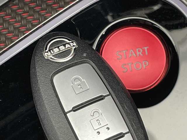 日産 オーラ ニスモ 愛知県 2022(令4)年 3.1万km スーパーブラック ニスモエアロ/純正9型ナビ/ＲＥＣＡＲＯシート/バッグカメラ/コーナーセンサー/純正アルミホイール/ブラインドスポットモニター/LEDヘッドライト/インテリジェントミラー/オートマチックハイビーム/ドライブレコーダー/ETC/衝突軽減システム/フルセグ/CD DVD/Bluetooth/ステアリングスイッチ/スマートキー/プッシュスタート