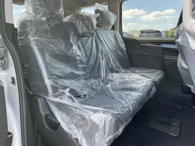 三菱 デリカＤ：５ シャモニー 千葉県 2025(令7)年 0.1千km 白Ⅱ AIS検査済み/【2506031454】社外パーツ取付有/Brat新車仕入カスタム/リフトアップキット（社外）/WEDSマッドヴァンス07新品アルミホイール（社外）/ヨコハマジオランダーX-ATホワイトレター新品タイヤ（社外）/MADLYSヘッドライトプロテクター（社外）/TGSモディファイドフェイスマスク（社外）/BUSTERSルーフラック（社外）/デリカD:5専用ALPINE BIG X11インチナビ【EX11NX】/フルセグTV（走行中映像視聴不可）/Bluetooth/CD/DVD/HDMI/USB/全方位カメラ/オートクルーズコントロール/両側パワースライドドア/エレクトリックリアゲート/ハンドルヒーター/前席シートヒーター/AC100V電源/8人乗り・ディーゼル