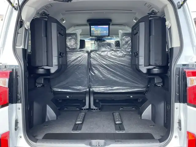 三菱 デリカＤ：５ シャモニー 千葉県 2025(令7)年 0.1千km 白Ⅱ AIS検査済み/【2506031454】社外パーツ取付有/Brat新車仕入カスタム/リフトアップキット（社外）/WEDSマッドヴァンス07新品アルミホイール（社外）/ヨコハマジオランダーX-ATホワイトレター新品タイヤ（社外）/MADLYSヘッドライトプロテクター（社外）/TGSモディファイドフェイスマスク（社外）/BUSTERSルーフラック（社外）/デリカD:5専用ALPINE BIG X11インチナビ【EX11NX】/フルセグTV（走行中映像視聴不可）/Bluetooth/CD/DVD/HDMI/USB/全方位カメラ/オートクルーズコントロール/両側パワースライドドア/エレクトリックリアゲート/ハンドルヒーター/前席シートヒーター/AC100V電源/8人乗り・ディーゼル