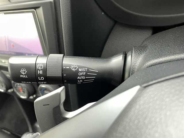 スバル インプレッサ ＸＶ 2．0i－L アイサイト 熊本県 2013(平25)年 6万km デザートカーキ 禁煙車/４WD/衝突軽減ブレーキ/レーンアシスト/レーダークルーズコントロー/社外ナビAVIC-MRZ009（CD・DVD・フルセグ・BT・SD）/ＥＴＣ/アイドリングストップ/ルーフレール/横滑り防止/アイドリングストップ/パドルシフト/純正フロアマット/純正１７インチAW/ライトリベライザー/オートライト/LEDヘッドライト/スマートキー/プッシュスタート