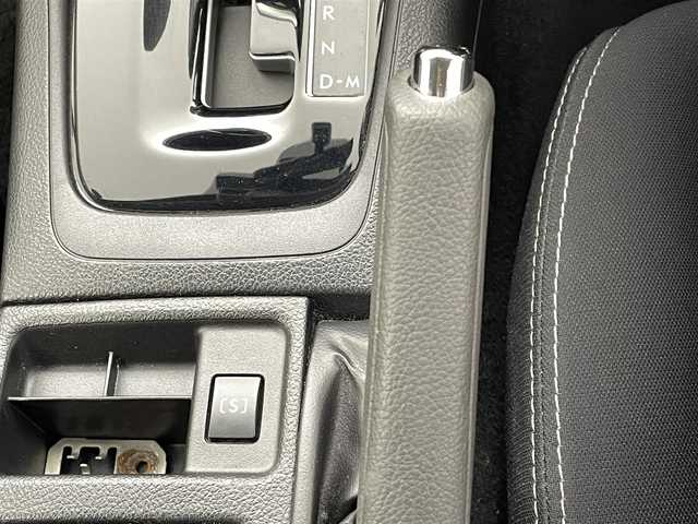 スバル インプレッサ ＸＶ 2．0i－L アイサイト 熊本県 2013(平25)年 6万km デザートカーキ 禁煙車/４WD/衝突軽減ブレーキ/レーンアシスト/レーダークルーズコントロー/社外ナビAVIC-MRZ009（CD・DVD・フルセグ・BT・SD）/ＥＴＣ/アイドリングストップ/ルーフレール/横滑り防止/アイドリングストップ/パドルシフト/純正フロアマット/純正１７インチAW/ライトリベライザー/オートライト/LEDヘッドライト/スマートキー/プッシュスタート