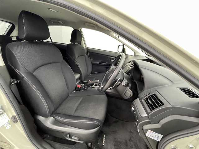 スバル インプレッサ ＸＶ 2．0i－L アイサイト 熊本県 2013(平25)年 6万km デザートカーキ 禁煙車/４WD/衝突軽減ブレーキ/レーンアシスト/レーダークルーズコントロー/社外ナビAVIC-MRZ009（CD・DVD・フルセグ・BT・SD）/ＥＴＣ/アイドリングストップ/ルーフレール/横滑り防止/アイドリングストップ/パドルシフト/純正フロアマット/純正１７インチAW/ライトリベライザー/オートライト/LEDヘッドライト/スマートキー/プッシュスタート