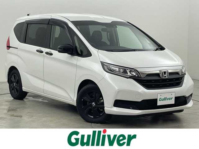ホンダ フリード ハイブリット G ブラックスタイル 福岡県 2022(令4)年 3.2万km プラチナホワイトパール 純正ナビ　/バックカメラ　/ＥＴＣ　/前後ドラレコ　/ホンダセンシング　/アダプティブクルコン　/衝突被害軽減ブレーキ　/レーンキープ　/先行車発進お知らせ　/両側電動スライドドア　/シートヒーター　/純正１５インチＡＷ