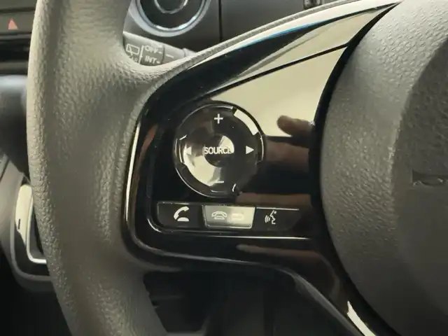 ホンダ Ｎ ＢＯＸ カスタム L 兵庫県 2022(令4)年 9.6万km プラチナホワイトパール 社外メモリナビ/（CD/DVD/SD/Bluetooth/フルセグTV）/・MDV-D709BT/バックカメラ/アダクティブクルーズコントロール/LKA/プリクラッシュセーフティー/クリアランスソナー/横滑り防止装置/盗難防止装置/カーテンエアバッグ/両側パワースライドドア/シートヒーター（D/N席）/両側パワースライドドア/LEDヘッドライト/LEDフォグランプ/オートライト/ヘッドライトレベライザー/ETC/ドライブレコーダー（前後）/純正14インチアルミホイール/社外フロアマット/スマートキー/スペアー1本/ベンチシート