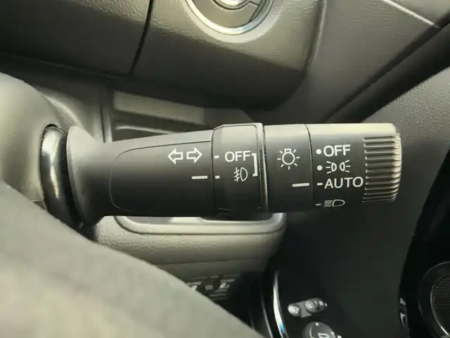 ホンダ Ｎ ＢＯＸ カスタム L 兵庫県 2022(令4)年 9.6万km プラチナホワイトパール 社外メモリナビ/（CD/DVD/SD/Bluetooth/フルセグTV）/・MDV-D709BT/バックカメラ/アダクティブクルーズコントロール/LKA/プリクラッシュセーフティー/クリアランスソナー/横滑り防止装置/盗難防止装置/カーテンエアバッグ/両側パワースライドドア/シートヒーター（D/N席）/両側パワースライドドア/LEDヘッドライト/LEDフォグランプ/オートライト/ヘッドライトレベライザー/ETC/ドライブレコーダー（前後）/純正14インチアルミホイール/社外フロアマット/スマートキー/スペアー1本/ベンチシート