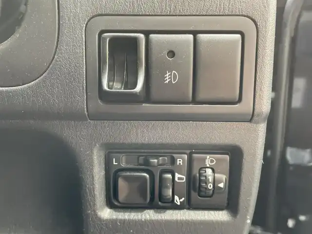 スズキ ジムニー ワイルドウィンド 神奈川県 2007(平19)年 12.2万km ブルーイッシュブラックパール3 KENWOODラジオ/ターボ/4WD/ルーフレール/運転席シートヒーター/ドアバイザー/社外フロアマット/純正16インチアルミホイール/純正ハロゲンヘッドライト/新車時保証書/取扱説明書