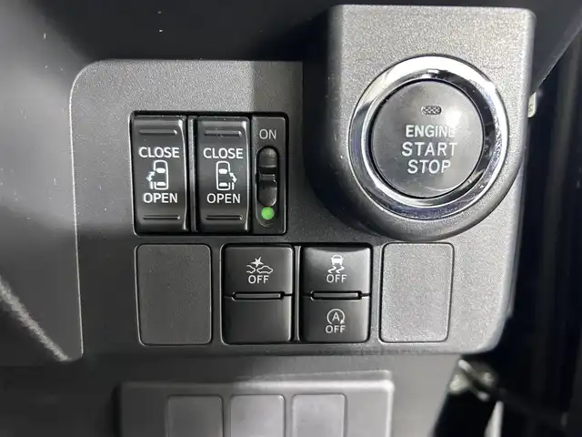 トヨタ ルーミー カスタムG S 佐賀県 2018(平30)年 7.4万km ブラックマイカメタリック 純正9インチナビ/フルセグTV/Bluetooth/CD/DVD/バックカメラ/両側パワースライドドア/ビルトインETC/前方・後方ドライブレコーダー/クルーズコントロール/衝突被害軽減ブレーキ/レーンキープアシスト/コーナーセンサー/シートヒーター/純正フロアマット/純正14インチアルミホイール/純正ドアバイザー/スペアキー1本
