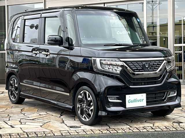 ホンダ Ｎ ＢＯＸ カスタム G EX ターボ ホンダセンシング 静岡県 2018(平30)年 4.6万km クリスタルブラックパール 純正8インチナビ/Bluetooth/CD/DVD/フルセグTV/両側パワースライドドア/スマートキー/LEDヘッドライト/バックカメラ/ドライブレコーダー/アダプティブ・クルーズ・コントロール（ACC）/・作動車速域：約30km/hから100km/h間/車線維持支援システム（LKAS）/・作動車速：約65km/hから100km/h間/・ステアリング制御/衝突軽減ブレーキ（CMBS）/・歩行者検知機能/・作動車速：約80km/h未満時/・対向車車速：約30km/hから80km/h時/誤発進抑制機能（前進）/・ミリ波レーダー検知：作動車速10km/h未満/歩行者事故低減ステアリング/・作動車速10km/hから40km/h間/路外逸脱抑制機能/・作動車速：約60km/hから100km/h間/先行車発進お知らせ機能/標識認識機能/オートハイビーム/誤発進抑制機能（後進）・ソナー検知：作動車速10km/h未満