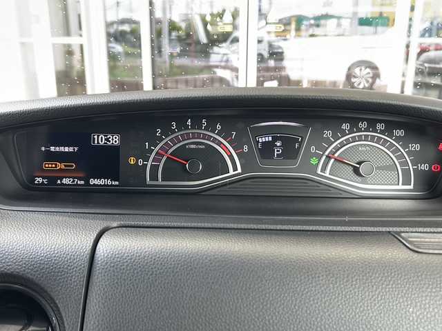 ホンダ Ｎ ＢＯＸ カスタム G EX ターボ ホンダセンシング 静岡県 2018(平30)年 4.6万km クリスタルブラックパール 純正8インチナビ/Bluetooth/CD/DVD/フルセグTV/両側パワースライドドア/スマートキー/LEDヘッドライト/バックカメラ/ドライブレコーダー/アダプティブ・クルーズ・コントロール（ACC）/・作動車速域：約30km/hから100km/h間/車線維持支援システム（LKAS）/・作動車速：約65km/hから100km/h間/・ステアリング制御/衝突軽減ブレーキ（CMBS）/・歩行者検知機能/・作動車速：約80km/h未満時/・対向車車速：約30km/hから80km/h時/誤発進抑制機能（前進）/・ミリ波レーダー検知：作動車速10km/h未満/歩行者事故低減ステアリング/・作動車速10km/hから40km/h間/路外逸脱抑制機能/・作動車速：約60km/hから100km/h間/先行車発進お知らせ機能/標識認識機能/オートハイビーム/誤発進抑制機能（後進）・ソナー検知：作動車速10km/h未満
