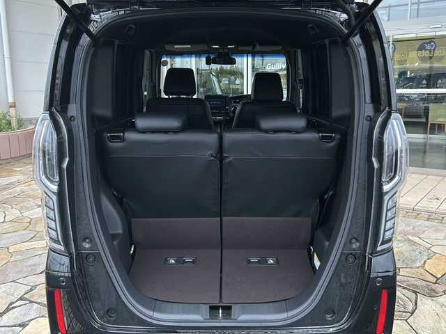 ホンダ Ｎ ＢＯＸ カスタム G EX ターボ ホンダセンシング 静岡県 2018(平30)年 4.6万km クリスタルブラックパール 純正8インチナビ/Bluetooth/CD/DVD/フルセグTV/両側パワースライドドア/スマートキー/LEDヘッドライト/バックカメラ/ドライブレコーダー/アダプティブ・クルーズ・コントロール（ACC）/・作動車速域：約30km/hから100km/h間/車線維持支援システム（LKAS）/・作動車速：約65km/hから100km/h間/・ステアリング制御/衝突軽減ブレーキ（CMBS）/・歩行者検知機能/・作動車速：約80km/h未満時/・対向車車速：約30km/hから80km/h時/誤発進抑制機能（前進）/・ミリ波レーダー検知：作動車速10km/h未満/歩行者事故低減ステアリング/・作動車速10km/hから40km/h間/路外逸脱抑制機能/・作動車速：約60km/hから100km/h間/先行車発進お知らせ機能/標識認識機能/オートハイビーム/誤発進抑制機能（後進）・ソナー検知：作動車速10km/h未満