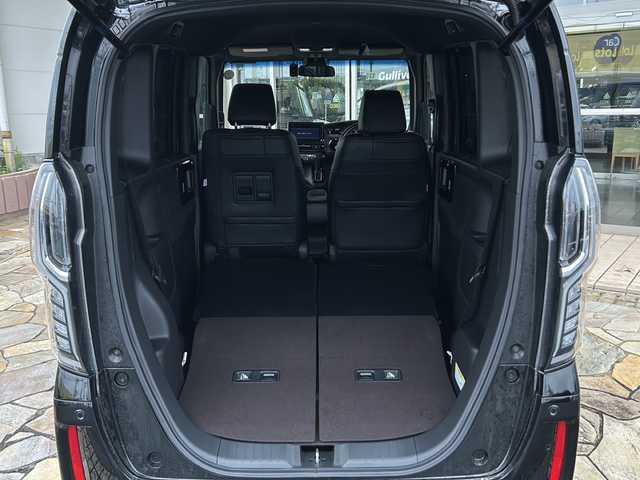 ホンダ Ｎ ＢＯＸ カスタム G EX ターボ ホンダセンシング 静岡県 2018(平30)年 4.6万km クリスタルブラックパール 純正8インチナビ/Bluetooth/CD/DVD/フルセグTV/両側パワースライドドア/スマートキー/LEDヘッドライト/バックカメラ/ドライブレコーダー/アダプティブ・クルーズ・コントロール（ACC）/・作動車速域：約30km/hから100km/h間/車線維持支援システム（LKAS）/・作動車速：約65km/hから100km/h間/・ステアリング制御/衝突軽減ブレーキ（CMBS）/・歩行者検知機能/・作動車速：約80km/h未満時/・対向車車速：約30km/hから80km/h時/誤発進抑制機能（前進）/・ミリ波レーダー検知：作動車速10km/h未満/歩行者事故低減ステアリング/・作動車速10km/hから40km/h間/路外逸脱抑制機能/・作動車速：約60km/hから100km/h間/先行車発進お知らせ機能/標識認識機能/オートハイビーム/誤発進抑制機能（後進）・ソナー検知：作動車速10km/h未満