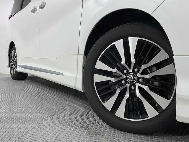 トヨタ アルファード S Cパッケージ 広島県 2022(令4)年 1.5万km ホワイトパールクリスタルシャイン モデリスタフルエアロ/ツインムーンルーフ/純正9型ディスプレイオーディオ/3眼LEDヘッドライト/パワーシート/シートヒーター/ベンチレーション/ステアリングヒーター/両側パワースライドドア/パワーオットマン/パワーバックドア/バックカメラ/クリアランスソナー/セーフティセンス/・プリクラッシュセーフティ/・レーントレーシングアシスト/・アダプティブハイビーム/・レーダークルーズコントロール/純正18インチAW/ETC/ドライブレコーダー