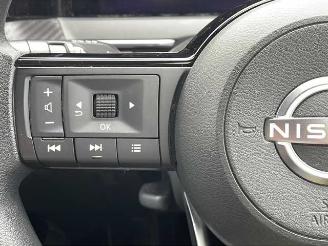 日産 ノート X 山口県 2022(令4)年 2.4万km スーパーブラック 純正9型ナビ/全方位カメラ/ドラレコ（前）/ワイヤレス充電/フルセグTV/社外フロアマット/プロパイロット/コーナーセンサー/BSW/後方衝突防止支援システム/純正16インチアルミホイール
