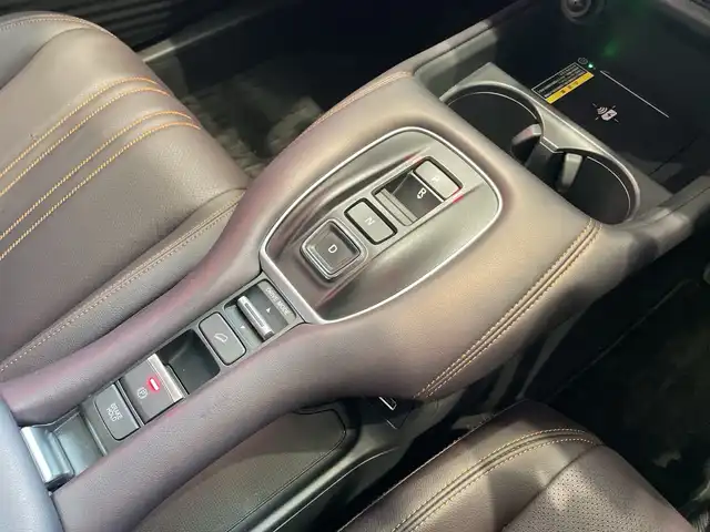 ホンダ ＺＲ－Ｖ ハイブリッド e:HEV Z 埼玉県 2024(令6)年 0.4万km ワイン ホンダセンシング /BOSEサウンド /純正メモリナビ /　　BT/フルセグ/Apple Carplay/全方位カメラ /パワーバックドア /オートクルーズコントロール /LED /革シート /メモリーシート /シートヒーター /純正18インチアルミホイール/ブラインドスポットモニター/ワイヤレス充電/ステアリングヒーター/パドルシフト/電子パーキング/純正ETC2.0