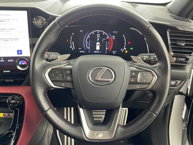 レクサス ＮＸ 350 Fスポーツ 道央・札幌 2022(令4)年 3.7万km ホワイトノーヴァガラスフレーク ・ワンオーナー/・TRDエアロキッド/・Fスポーツ専用本革シート/・20インチFスポーツアルミ/・Fスポーツ用本革ステアリング(パドルシフト付）/・Fスポーツ用アルミ製スポーツペダル/・Fスポーツ用スカッフプレート/・Fスポーツ用本革シフトノブ/・レクサスオレンジキャリパー/・パノラマサンルーフ/・デジタルインナーミラー/・パワーバックドア/・レーンディパーチャーアラート/・安心降車アシスト/・パーキングサポートブレーキ/・プロアクティブドライビングアシスト/・ロードサインアシスト/・ブラインドスポットモニター/・クリアランスソナー/・リアクロストラフィックアラート