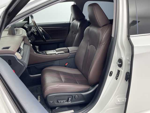 レクサス ＲＸ 450h バージョンL 新潟県 2020(令2)年 3.7万km ソニッククォーツ 純正ナビ/（Bluetooth/フルセグテレビ/CD）/アラウンドビューモニター/赤茶革シート/前席パワーシート/前席シートヒーター・エアシート/後席シートヒーター/ステアリングヒーター/電動格納セカンドシート/ヘッドアップディスプレイ/パワーバックドア/前後ドライブレコーダー/サンルーフ/三眼LEDライト/オートライト/オートハイビーム/レーダークルーズコントロール/レーンキープアシスト/コーナーセンサー/スマートキー/スペアキー/カードキー/パドルシフト