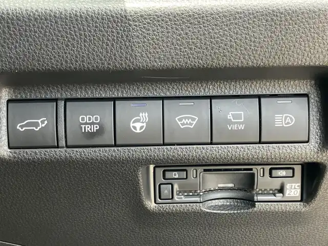 トヨタ ＲＡＶ４ HV アドベンチャー オフロードPKGⅡ 道南・函館 2024(令6)年 1.2万km アティチュードブラックマイカ ・ワンオーナー車/・寒冷地仕様/・Toyota Safety Sense//PCS//BSM//LTA//ACC/・純正ディスプレイオーディオ/・フルセグTV/・パノラマビューモニター/・ETC2.0/・ドライブレコーダー搭載デジタルミラー/・100V充電/・パワーバックドア/・ランニングボード/・運転席メモリー付パワーシート/・前席エアーシート/・ステアリングヒーター/・フロントワイパーデアイサー/・パドルシフト/・BBS18インチホイール/・社外サスペンション/・純正LEDヘッドライト/・フロントフォグランプ/・オートマチックハイビーム/・オートライト/・スマートキー/・エンジンプッシュスタート/・新車時保証書/・取扱説明書/・スペアキー有
