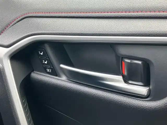トヨタ ＲＡＶ４ HV アドベンチャー オフロードPKGⅡ 道南・函館 2024(令6)年 1.2万km アティチュードブラックマイカ ・ワンオーナー車/・寒冷地仕様/・Toyota Safety Sense//PCS//BSM//LTA//ACC/・純正ディスプレイオーディオ/・フルセグTV/・パノラマビューモニター/・ETC2.0/・ドライブレコーダー搭載デジタルミラー/・100V充電/・パワーバックドア/・ランニングボード/・運転席メモリー付パワーシート/・前席エアーシート/・ステアリングヒーター/・フロントワイパーデアイサー/・パドルシフト/・BBS18インチホイール/・社外サスペンション/・純正LEDヘッドライト/・フロントフォグランプ/・オートマチックハイビーム/・オートライト/・スマートキー/・エンジンプッシュスタート/・新車時保証書/・取扱説明書/・スペアキー有