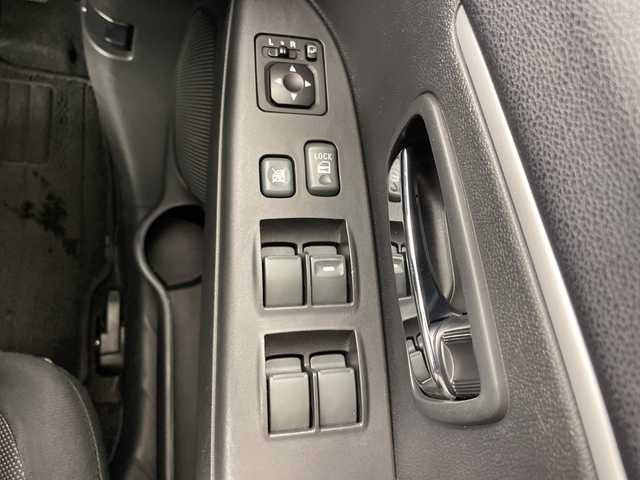三菱 ＲＶＲ G 道央・札幌 2012(平24)年 5.8万km アメジストブラック ・4WD/・社外メモリナビ/・CD/SD/ワンセグTV/・バックカメラ/・スマートキー/スペアキー1本/・オートライト/HIDライト/・パドルシフト/・横滑り防止装置/・盗難防止装置/・MTモード付AT/・純正アルミホイール付き夏タイヤ積載/・エンジンスタートボタン/・取扱説明書/・記録簿