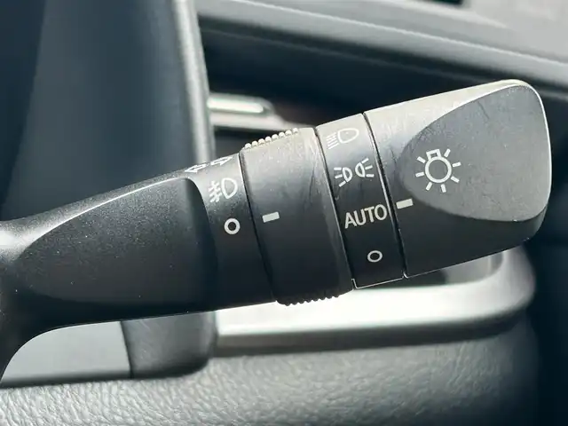トヨタ ヴェルファイア ハイブリット X 岩手県 2016(平28)年 3.3万km シルバーマイカM 純正ナビ　Ｂｌｕｅｔｏｏｔｈ再生　ＥＴＣ　バックＣ　クルコン　フルセグ　両側電動スライド　オットマン　電動パーキングブレーキ　純正マット　純正１６ＡＷ　オートＬＥＤライト　フォグ　スマートキー