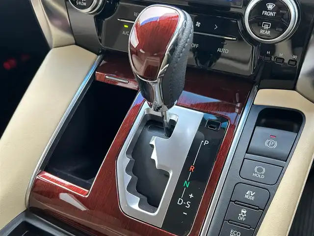 トヨタ ヴェルファイア ハイブリット X 岩手県 2016(平28)年 3.3万km シルバーマイカM 純正ナビ　Ｂｌｕｅｔｏｏｔｈ再生　ＥＴＣ　バックＣ　クルコン　フルセグ　両側電動スライド　オットマン　電動パーキングブレーキ　純正マット　純正１６ＡＷ　オートＬＥＤライト　フォグ　スマートキー