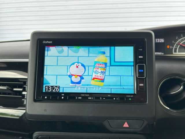 ホンダ Ｎ ＢＯＸ カスタム L ターボ 高知県 2022(令4)年 2.4万km クリスタルブラックパール 純正ナビ/　Bluetooth/フルセグ/　CD/DVD/AM/FM/ワンオーナー/ターボ/ホンダセンシング/バックカメラ/両側パワースライドドア/クルーズコントロール/LEDヘッドライト/純正15インチアルミホイール/純正フロアマット/プッシュスタート/スマートキー/コーナーセンサー/シートヒーター/ハーフレザーシート/ベンチシート/アイドリングストップ/MTモード付AT/TVキャンセラー/本革巻きステアリング/衝突被害軽減システム/オートマチックハイビーム/オートライト/横滑り防止装置/盗難防止装置