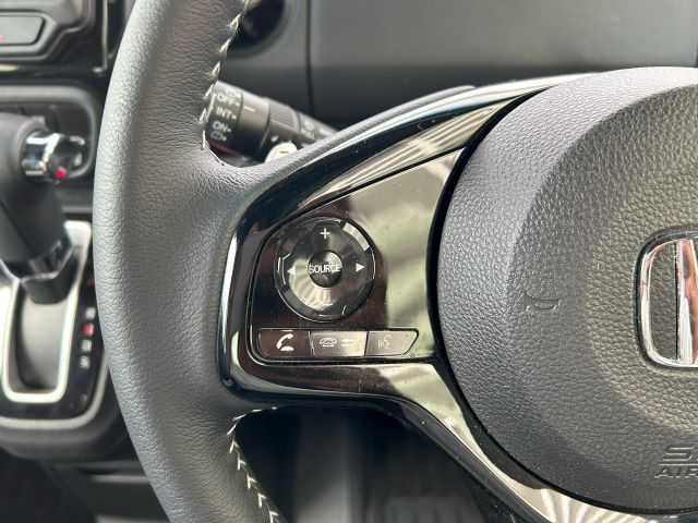 ホンダ Ｎ ＢＯＸ カスタム L ターボ 高知県 2022(令4)年 2.4万km クリスタルブラックパール 純正ナビ/　Bluetooth/フルセグ/　CD/DVD/AM/FM/ワンオーナー/ターボ/ホンダセンシング/バックカメラ/両側パワースライドドア/クルーズコントロール/LEDヘッドライト/純正15インチアルミホイール/純正フロアマット/プッシュスタート/スマートキー/コーナーセンサー/シートヒーター/ハーフレザーシート/ベンチシート/アイドリングストップ/MTモード付AT/TVキャンセラー/本革巻きステアリング/衝突被害軽減システム/オートマチックハイビーム/オートライト/横滑り防止装置/盗難防止装置