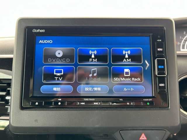 ホンダ Ｎ ＢＯＸ カスタム L ターボ 高知県 2022(令4)年 2.4万km クリスタルブラックパール 純正ナビ/　Bluetooth/フルセグ/　CD/DVD/AM/FM/ワンオーナー/ターボ/ホンダセンシング/バックカメラ/両側パワースライドドア/クルーズコントロール/LEDヘッドライト/純正15インチアルミホイール/純正フロアマット/プッシュスタート/スマートキー/コーナーセンサー/シートヒーター/ハーフレザーシート/ベンチシート/アイドリングストップ/MTモード付AT/TVキャンセラー/本革巻きステアリング/衝突被害軽減システム/オートマチックハイビーム/オートライト/横滑り防止装置/盗難防止装置