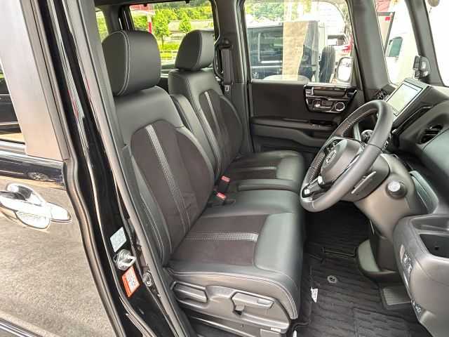 ホンダ Ｎ ＢＯＸ カスタム L ターボ 高知県 2022(令4)年 2.4万km クリスタルブラックパール 純正ナビ/　Bluetooth/フルセグ/　CD/DVD/AM/FM/ワンオーナー/ターボ/ホンダセンシング/バックカメラ/両側パワースライドドア/クルーズコントロール/LEDヘッドライト/純正15インチアルミホイール/純正フロアマット/プッシュスタート/スマートキー/コーナーセンサー/シートヒーター/ハーフレザーシート/ベンチシート/アイドリングストップ/MTモード付AT/TVキャンセラー/本革巻きステアリング/衝突被害軽減システム/オートマチックハイビーム/オートライト/横滑り防止装置/盗難防止装置