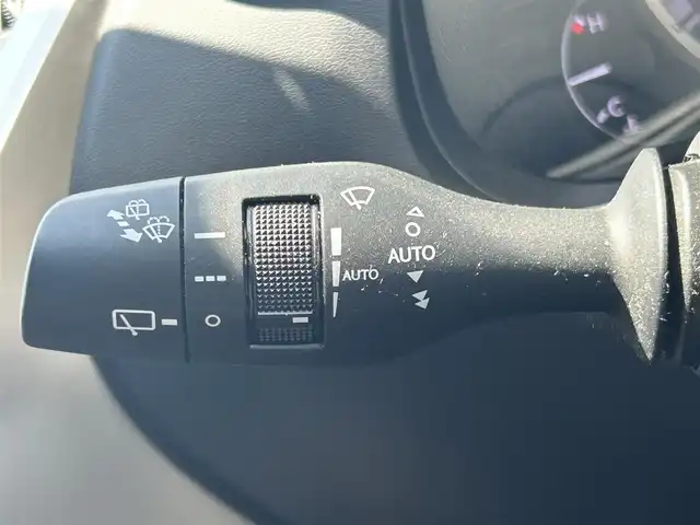 レクサス ＮＸ 300h Fスポーツ 和歌山県 2015(平27)年 9.8万km ソニッククォーツ 純正ナビ/フルセグTV/バックカメラ/（BT/USB）/WALDエアロパーツ/WALD２０インチアルミホイール/三眼LEDヘッドライト/プリクラッシュセーフティー/レーダークルーズコントロール/クリアランスソナー/車両接近通報装置/パワーシート/シートヒーター/シートエアベンチレーション/ステアリングヒーター/パワーバックドア/社外ドライブレコーダー/ビルトインETC/フォグランプ/オートライト/オートマチックハイビーム