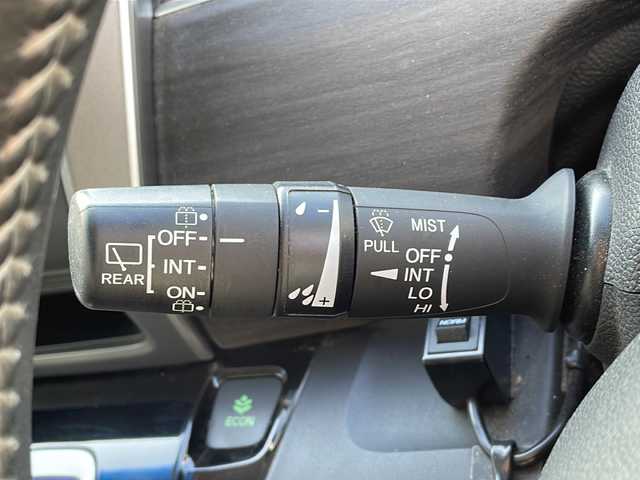 ホンダ フリード ハイブリット G ホンダセンシング 新潟県 2016(平28)年 5.2万km ブルーホライゾンM 社外メモリナビ/（BT／AM／FM／DVD）/バックカメラ/フルセグTV/ステアリングスイッチ/片側電動自動ドア（左）/ビルトインETC/クルーズコントロール/衝突軽減システム/レーンキープアシスト/LEDヘッドライト/オートライト/ドアバイザー/シガーソケット/スマートキー