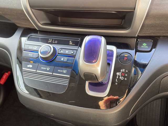 ホンダ フリード ハイブリット G ホンダセンシング 新潟県 2016(平28)年 5.2万km ブルーホライゾンM 社外メモリナビ/（BT／AM／FM／DVD）/バックカメラ/フルセグTV/ステアリングスイッチ/片側電動自動ドア（左）/ビルトインETC/クルーズコントロール/衝突軽減システム/レーンキープアシスト/LEDヘッドライト/オートライト/ドアバイザー/シガーソケット/スマートキー