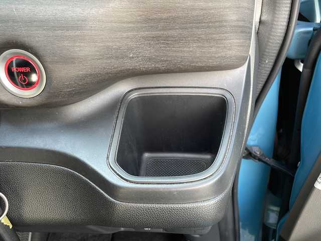 ホンダ フリード ハイブリット G ホンダセンシング 新潟県 2016(平28)年 5.2万km ブルーホライゾンM 社外メモリナビ/（BT／AM／FM／DVD）/バックカメラ/フルセグTV/ステアリングスイッチ/片側電動自動ドア（左）/ビルトインETC/クルーズコントロール/衝突軽減システム/レーンキープアシスト/LEDヘッドライト/オートライト/ドアバイザー/シガーソケット/スマートキー