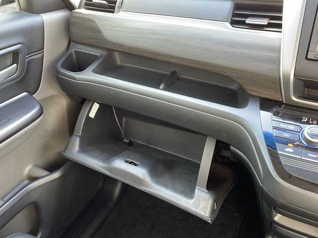 ホンダ フリード ハイブリット G ホンダセンシング 新潟県 2016(平28)年 5.2万km ブルーホライゾンM 社外メモリナビ/（BT／AM／FM／DVD）/バックカメラ/フルセグTV/ステアリングスイッチ/片側電動自動ドア（左）/ビルトインETC/クルーズコントロール/衝突軽減システム/レーンキープアシスト/LEDヘッドライト/オートライト/ドアバイザー/シガーソケット/スマートキー